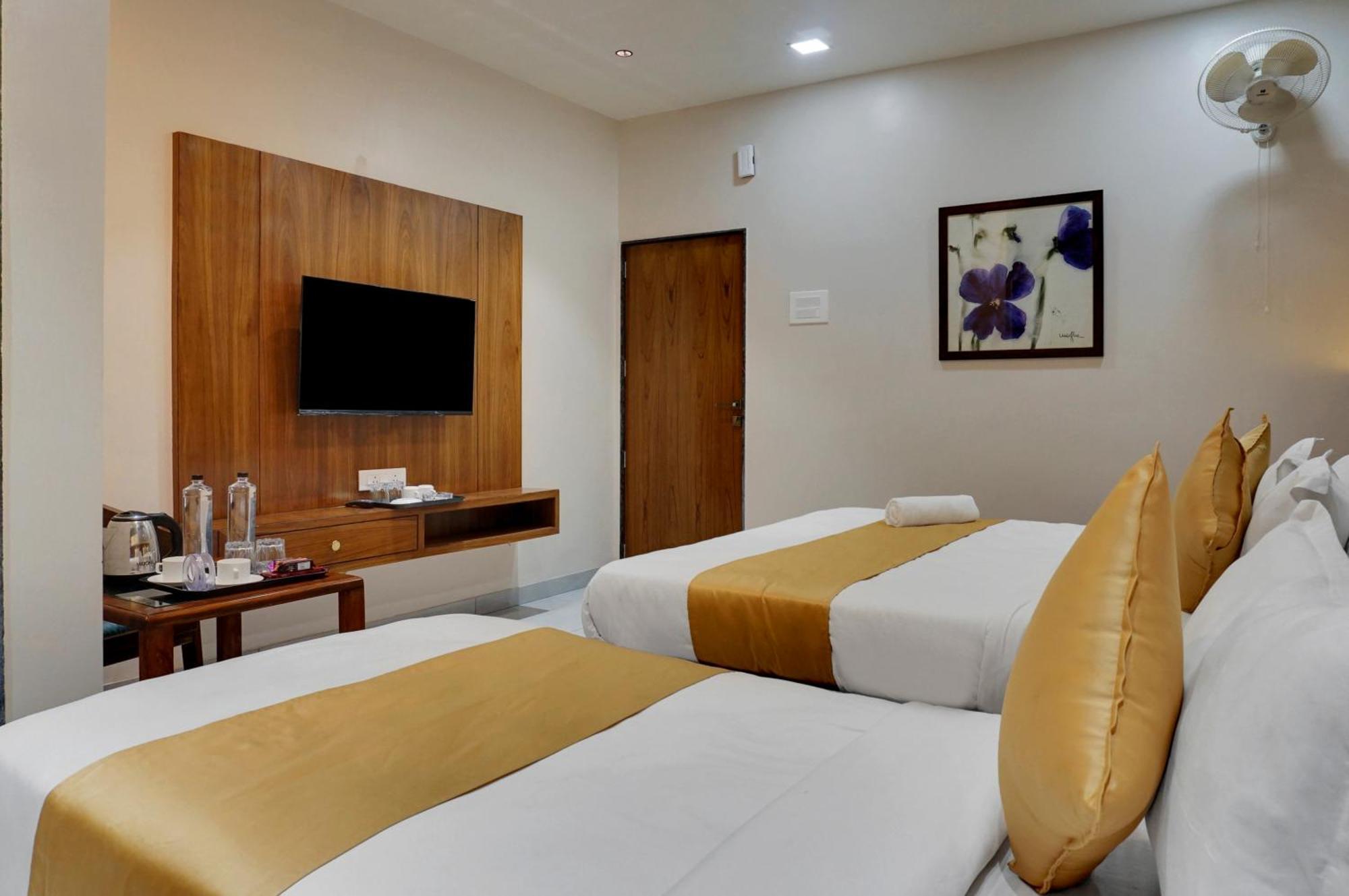 Hotel Sayba Executive Pune Eksteriør bilde