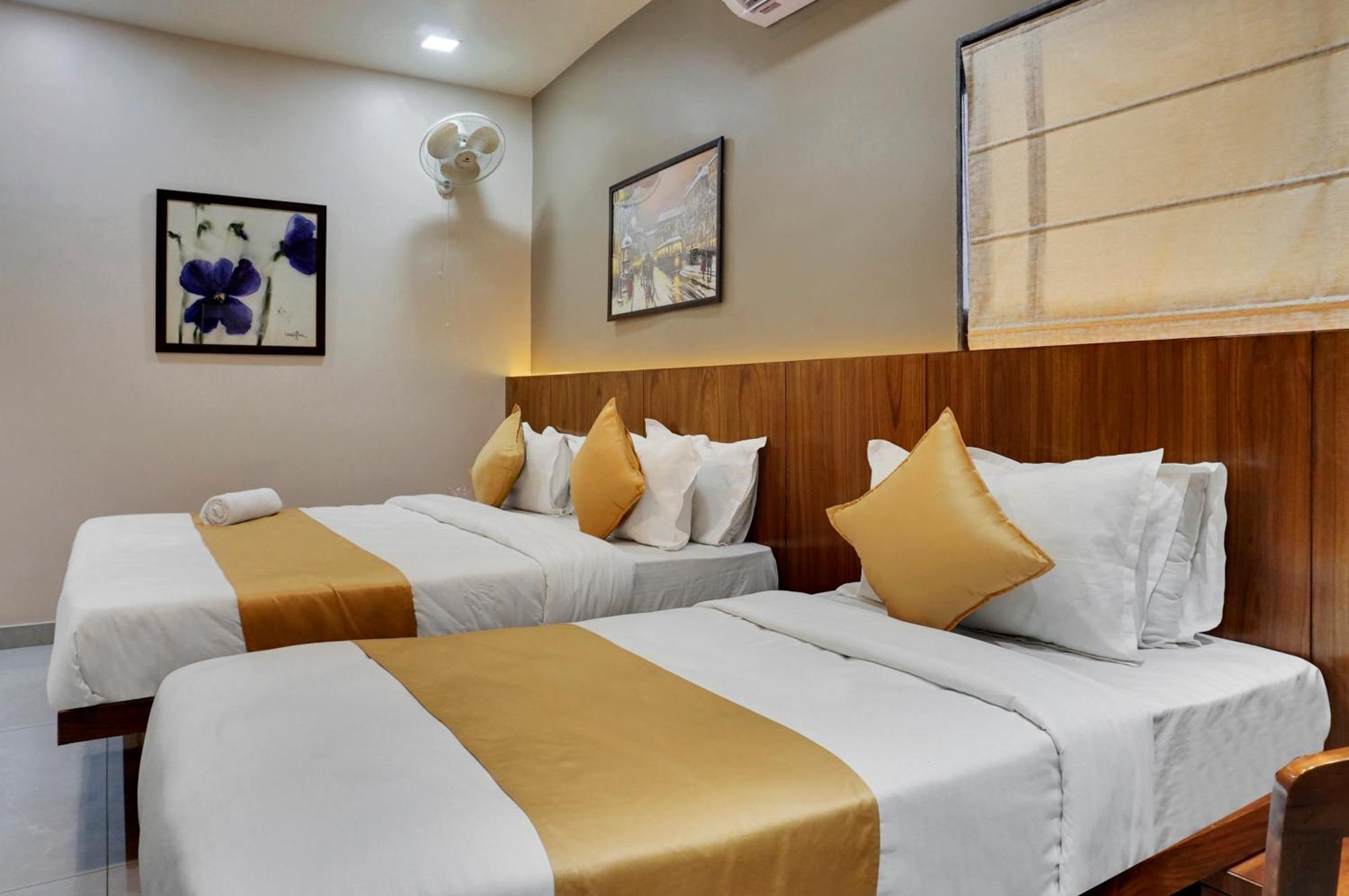 Hotel Sayba Executive Pune Eksteriør bilde