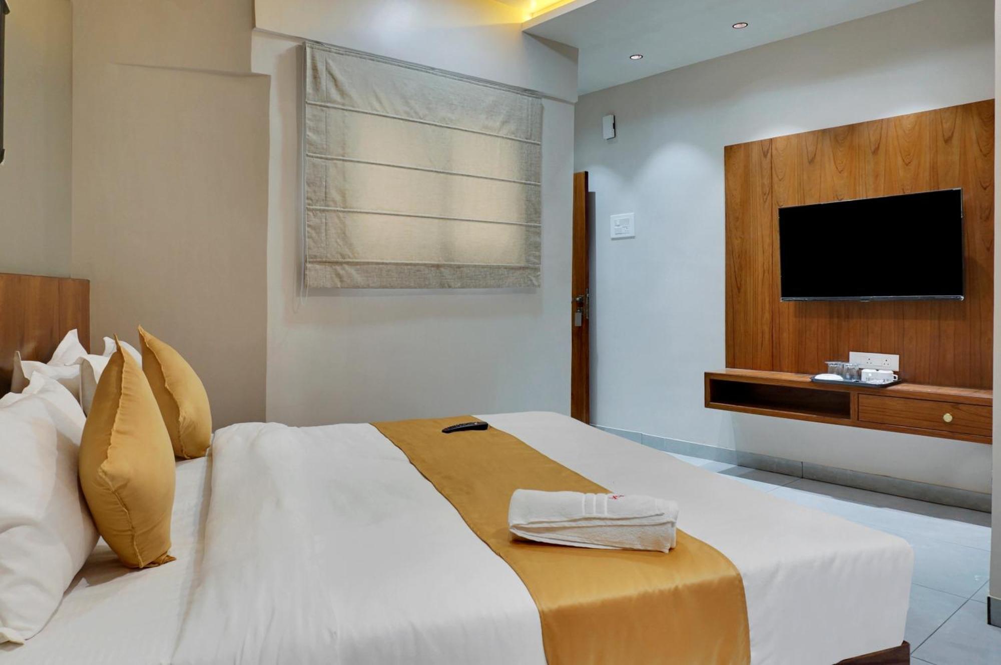 Hotel Sayba Executive Pune Eksteriør bilde