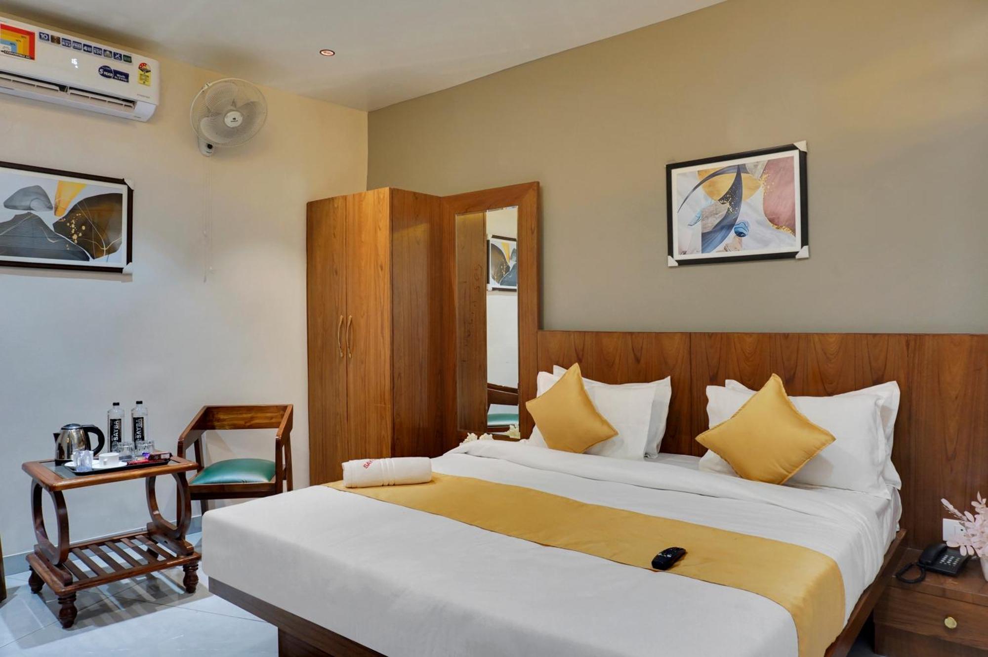 Hotel Sayba Executive Pune Eksteriør bilde